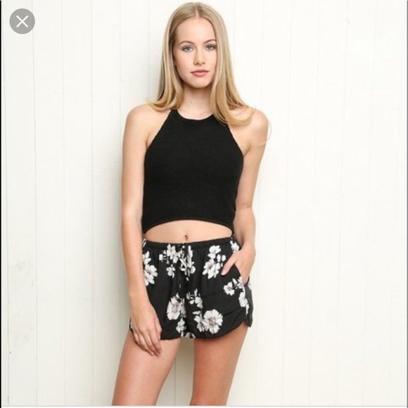 brandy melville booty shorts